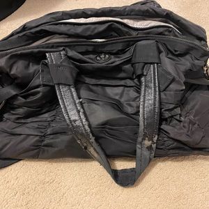 Lululemon large bag. Lots of wear